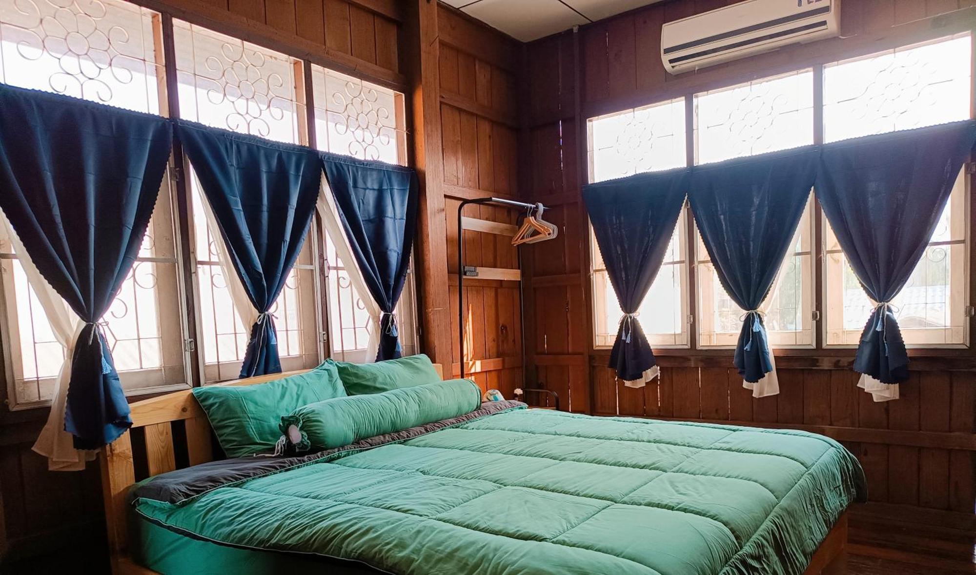 Pai Baan Homestay ปายบ้าน โฮมสเตย์ ถนนคนเดินปาย Exterior photo