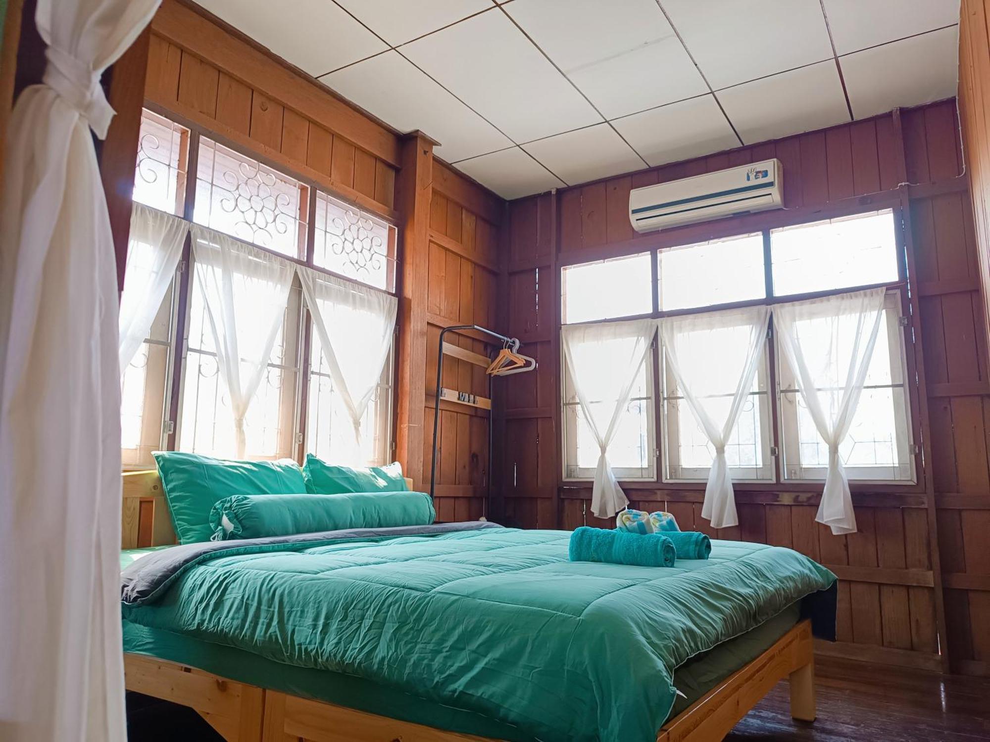 Pai Baan Homestay ปายบ้าน โฮมสเตย์ ถนนคนเดินปาย Exterior photo