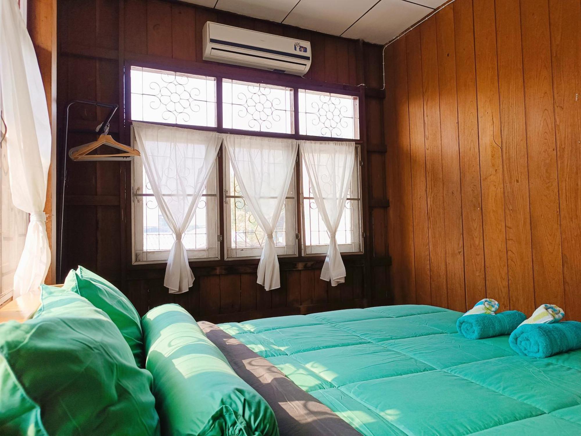 Pai Baan Homestay ปายบ้าน โฮมสเตย์ ถนนคนเดินปาย Exterior photo